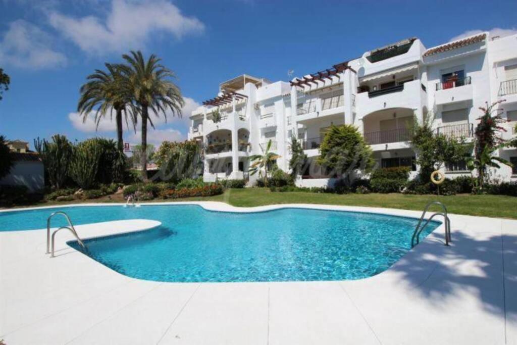 Apartmán Oasis Sun Beach Costa Del Sol Estepona Exteriér fotografie